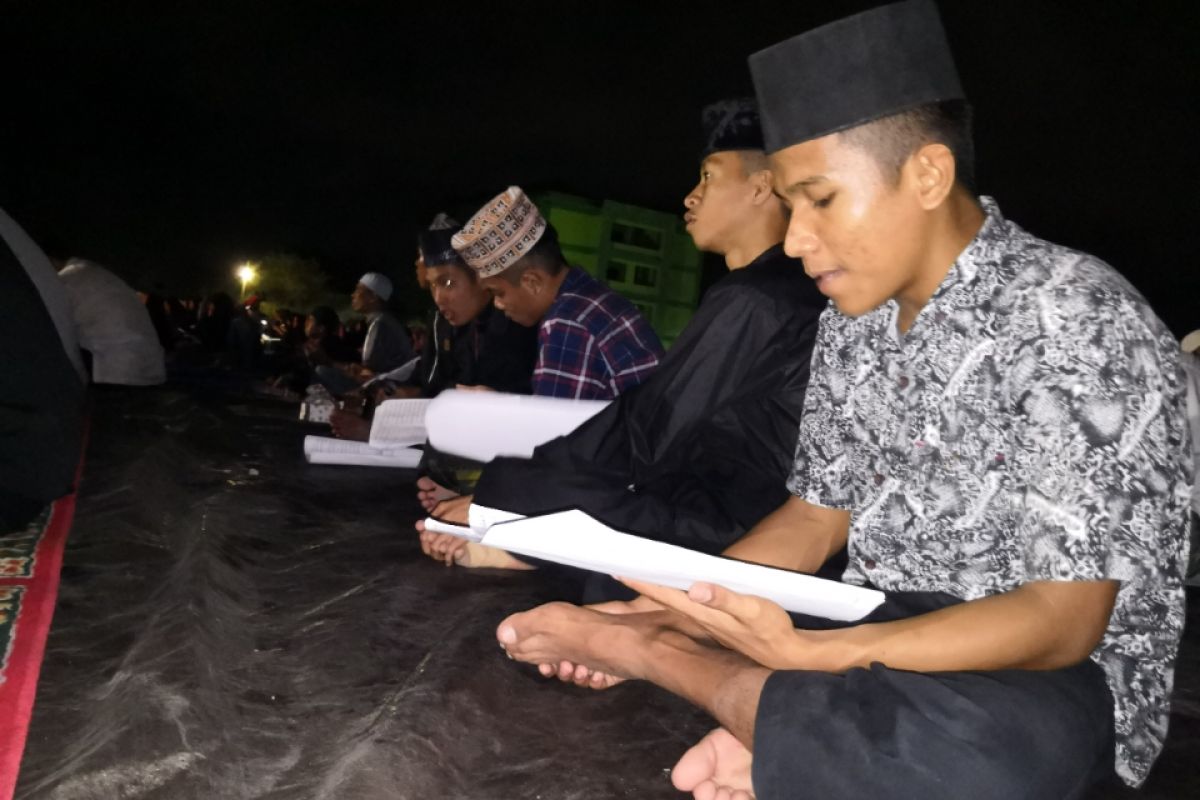 Malam pergantian tahun, Umat Islam Palu isi dengan zikir dan doa