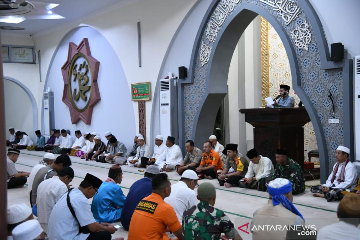 Bupati Bangka ajak masyarakat muslim zikir bersama sambut malam tahun baru