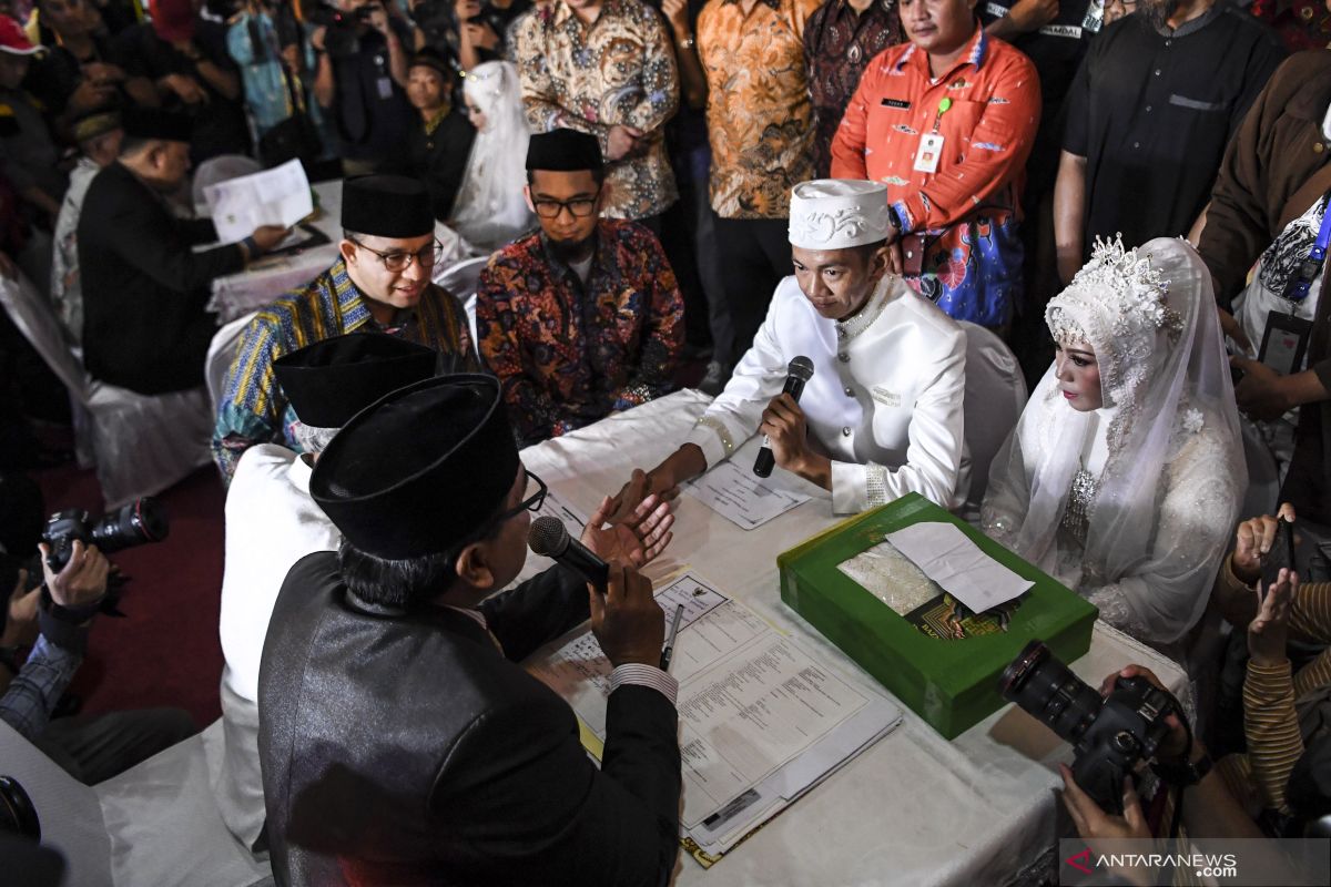 Selama Januari-Juni 2021 tercatat 690 pasangan menikah di Dharmasraya