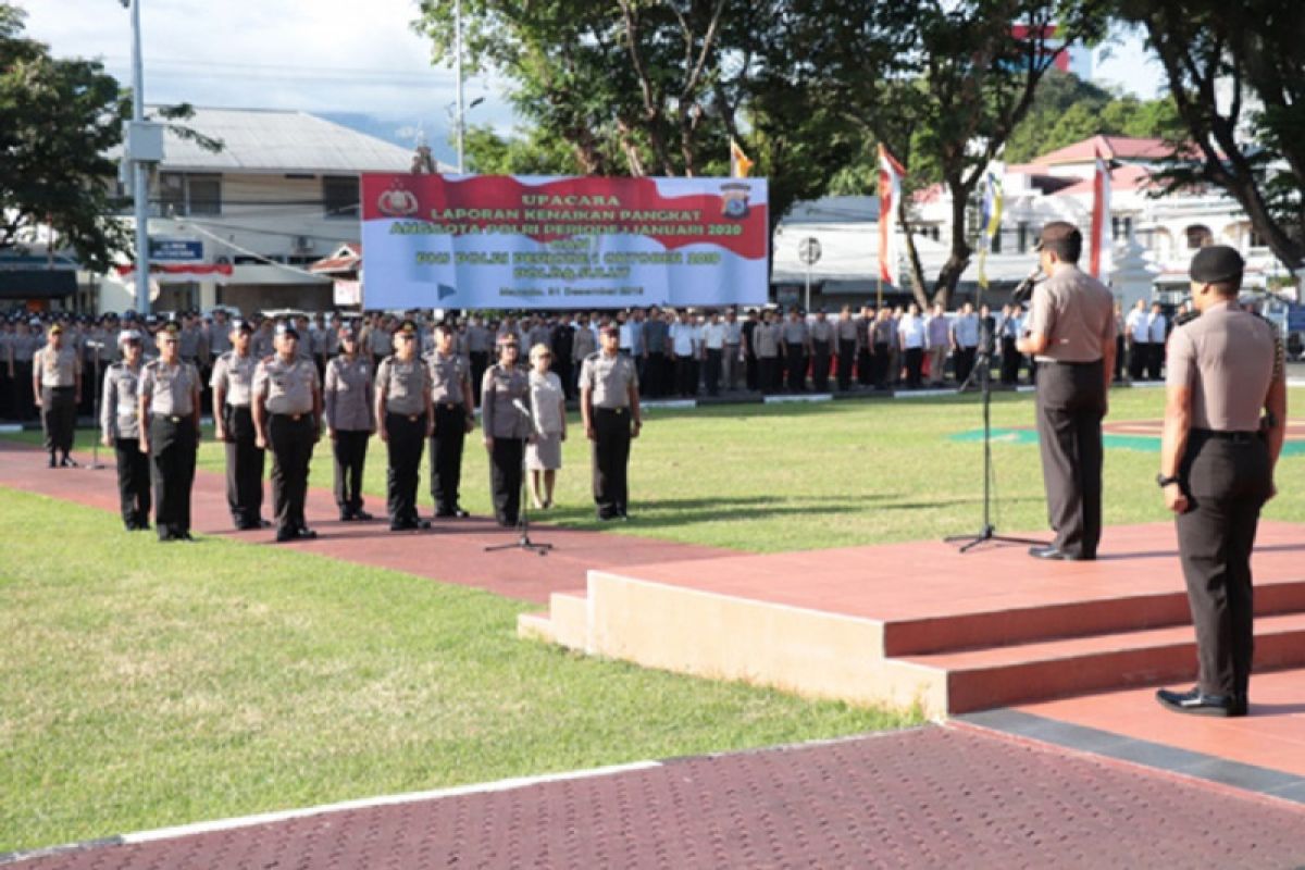 180 personel Polda Sulawesi Utara naik pangkat