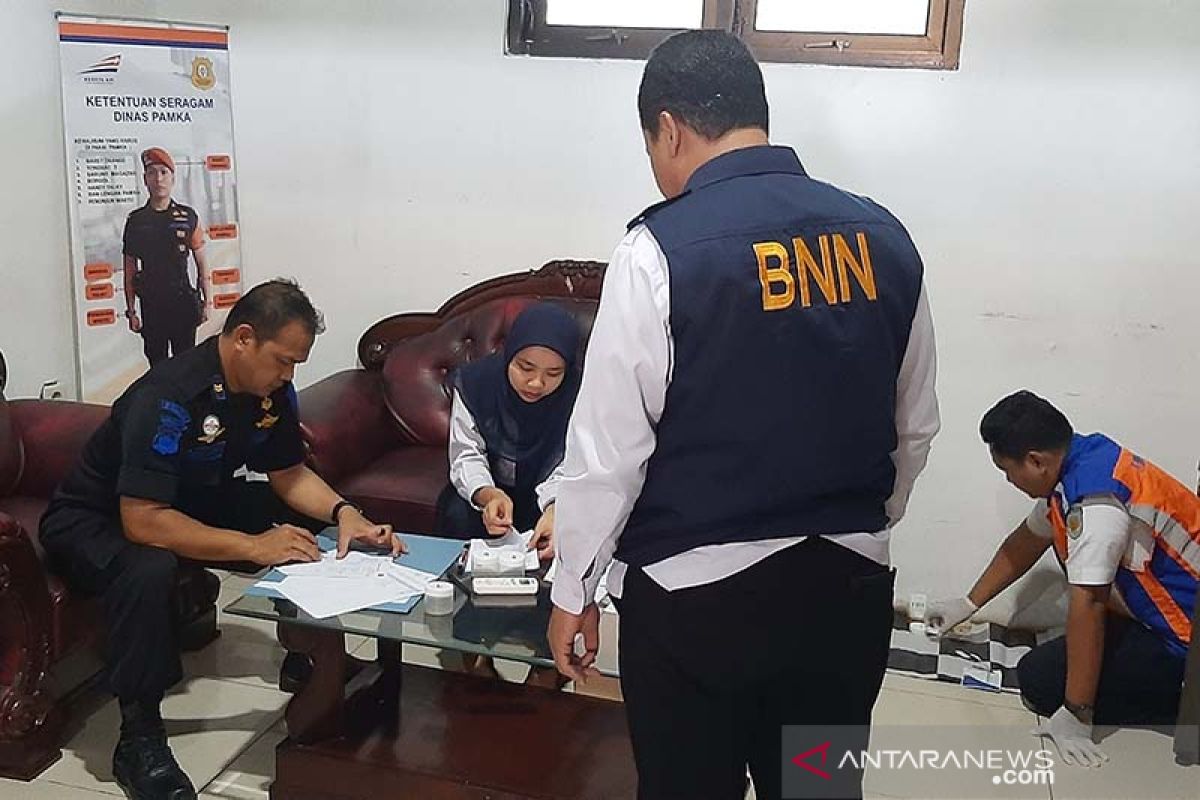 BNNK Banyumas periksa urine awak kereta api