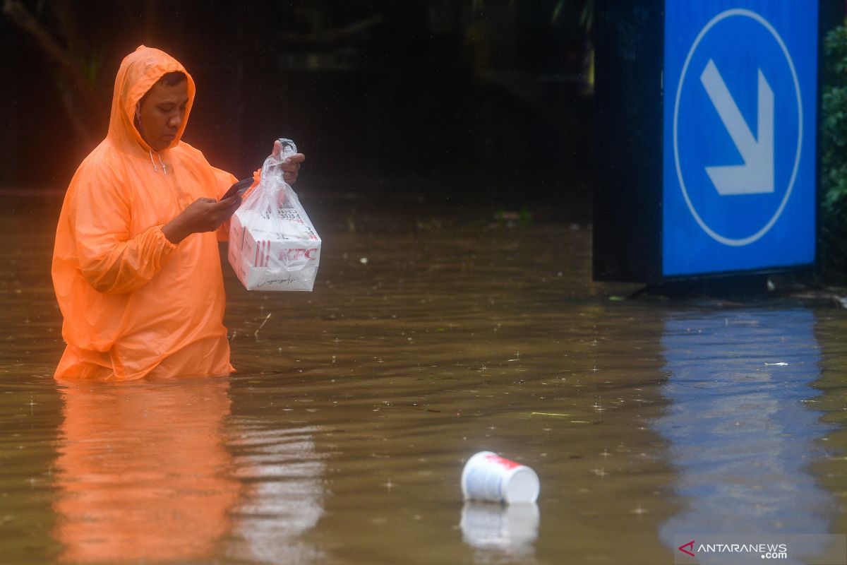 BPBD Jakarta umumkan sejumlah jalan yang masih terendam banjir