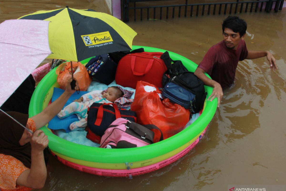Tanggap banjir Tangerang utamakan evakuasi warga di pemukiman