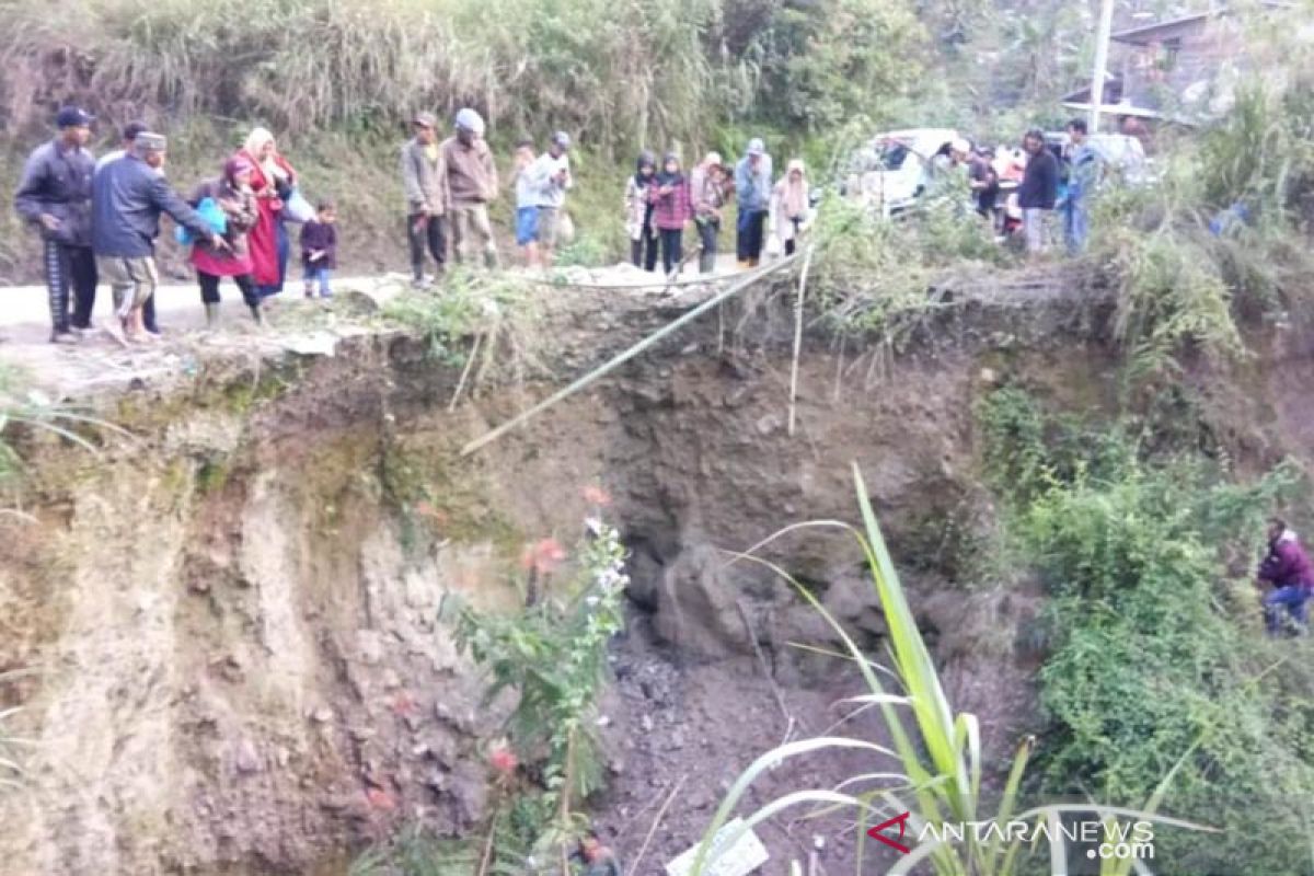 Rawan longsor dan kecelakaan, dewan minta ruas jalan di Aceh Tengah ini dipindahkan