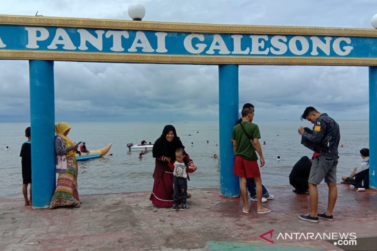 Tahun baru, tempat wisata di Takalar dipadati pengunjung