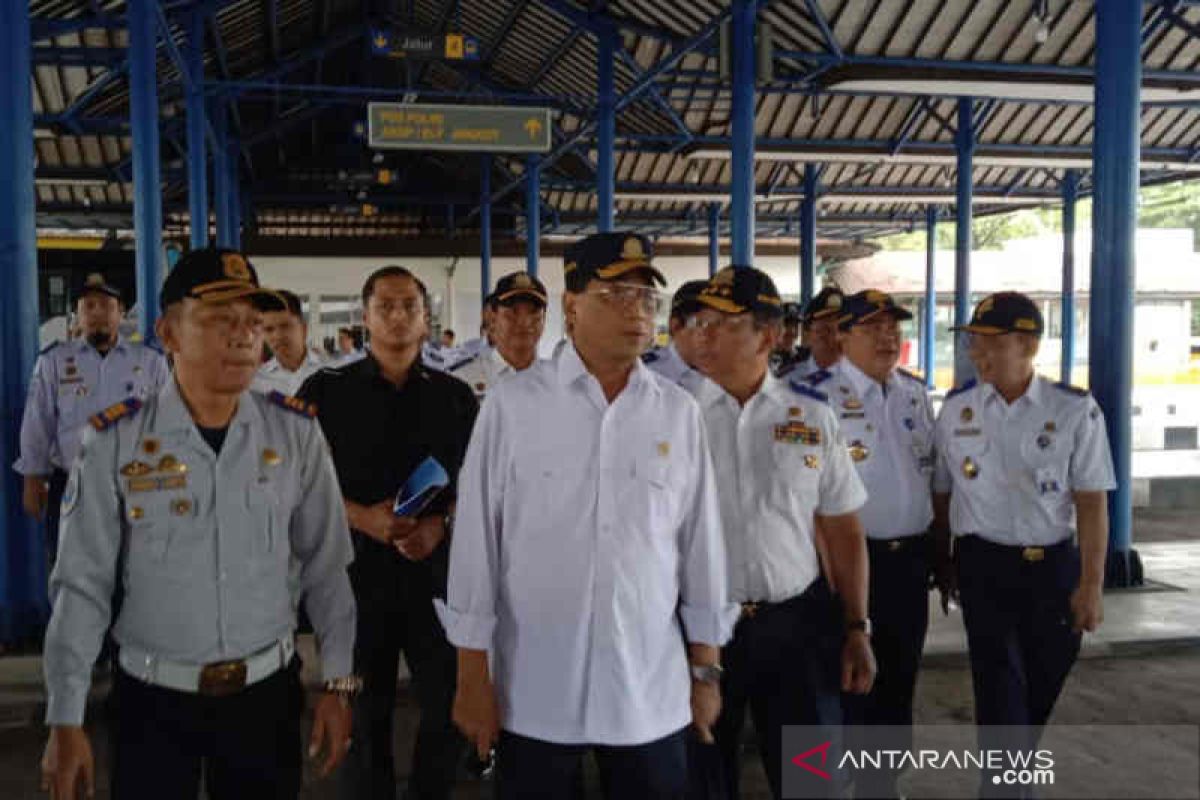 Menhub cari penyebab banjir Tol Cipali