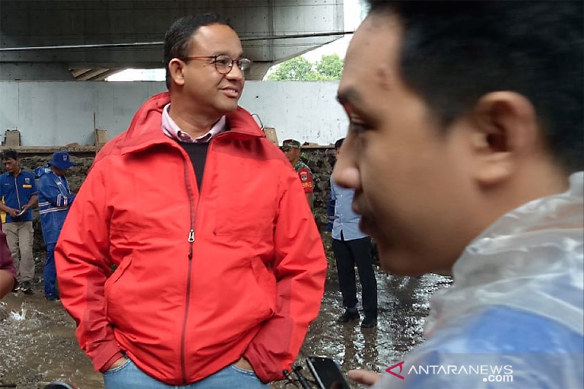 Anies: Tanggul Latuharhari mulai ada rembesan air