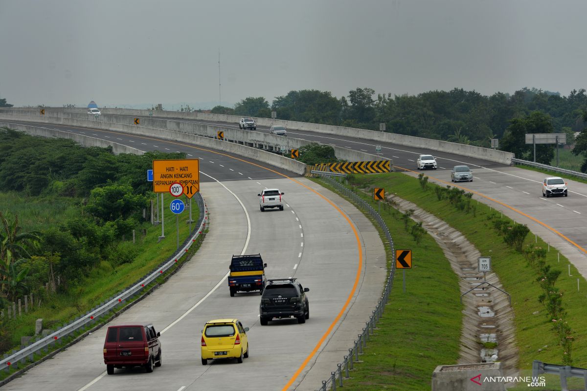 Tarif Tol Jakarta-Surabaya naik 4,41 persen mulai 19 Agustus 2021