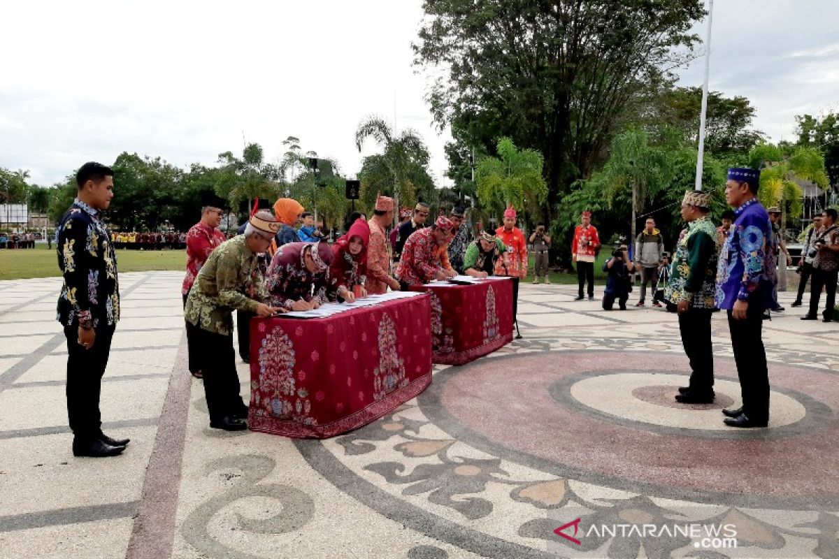 Sertijab 11 pejabat tinggi pratama tandai hari pertama kerja Pemprov Kalteng, berikut rinciannya