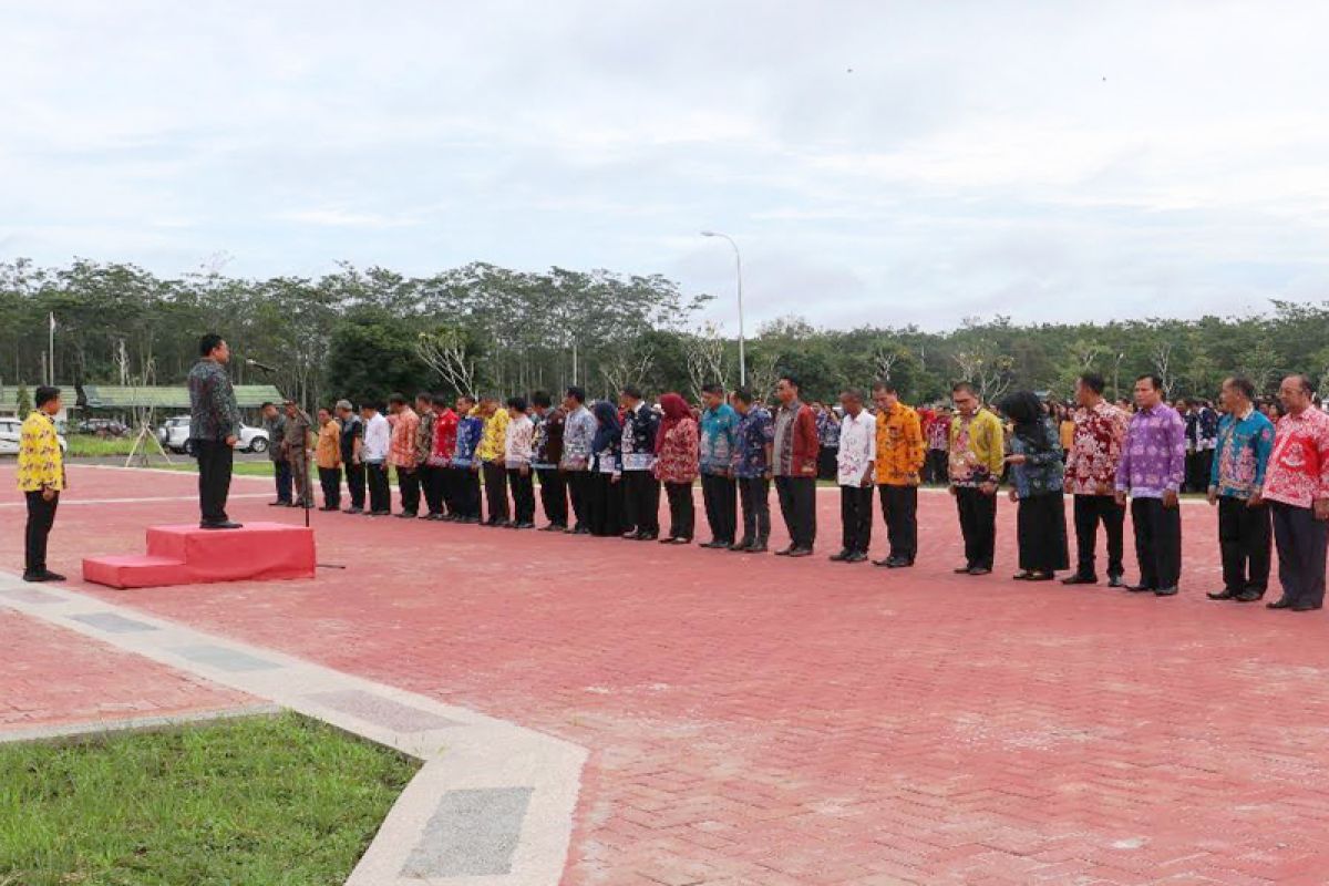 Bupati Pulpis temukan ASN 'bolos' usai libur Tahu Baru