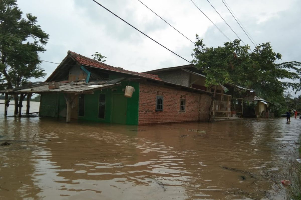 Banjir di Karawang sebabkan 7.986 jiwa terdampak
