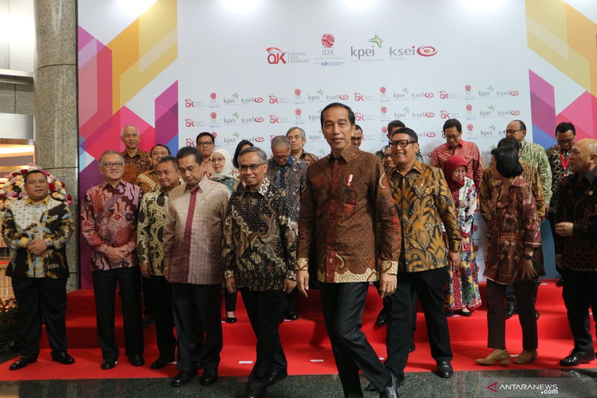 Presiden Jokowi minta bursa saham bersih dari praktik yang tidak benar