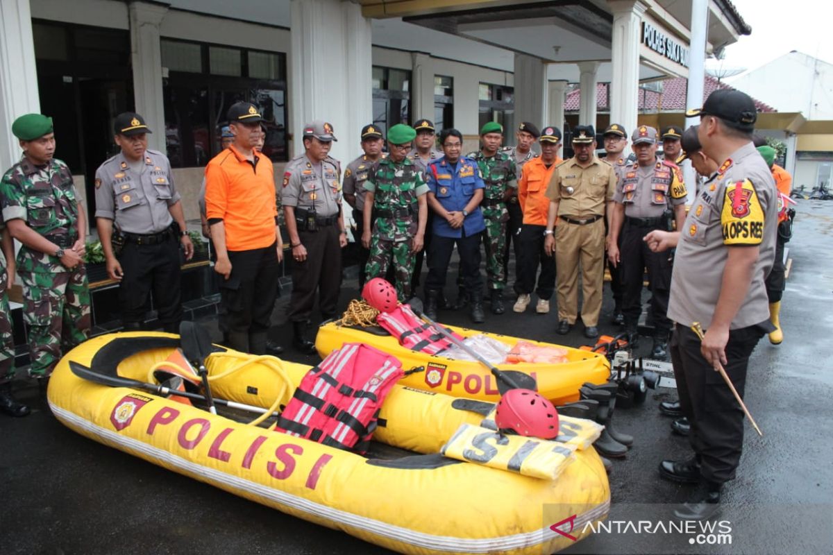 SAR gabungan siaga 24 jam antisipasi jika terjadi bencana di Sukabumi