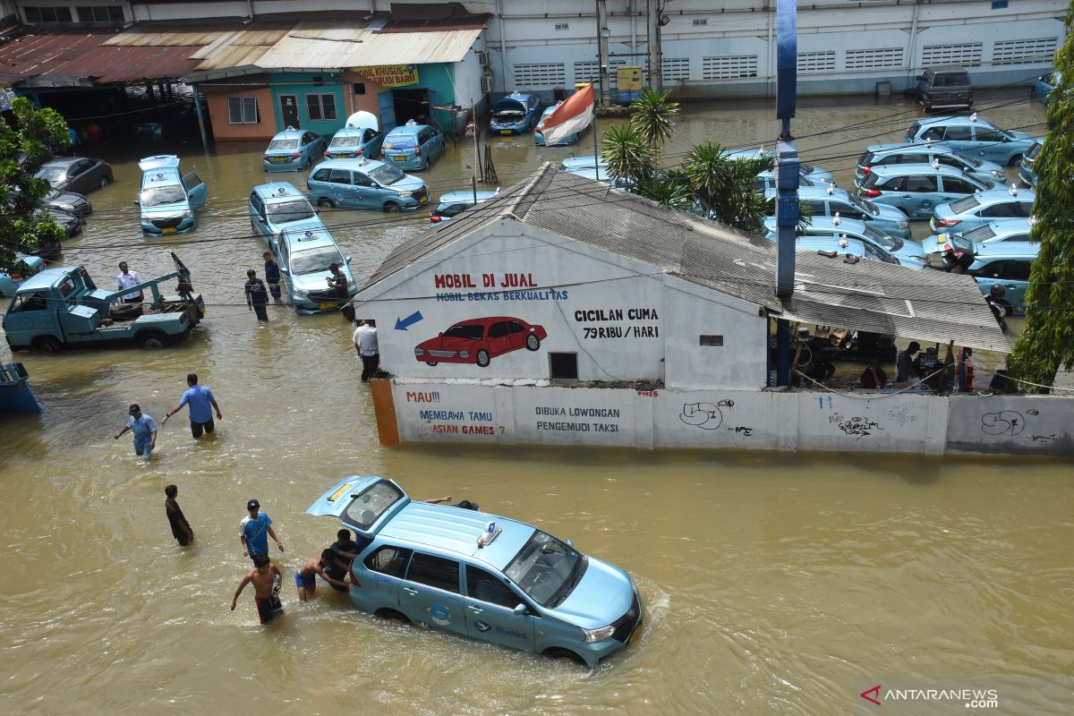 Kemenperin tunggu laporan dampak banjir dari pelaku industri