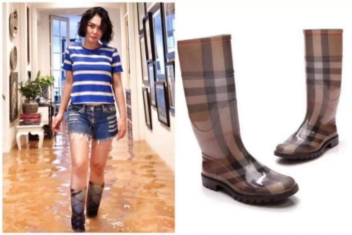 Banjir, Yuni Shara dan tampilan sepatu bootsnya