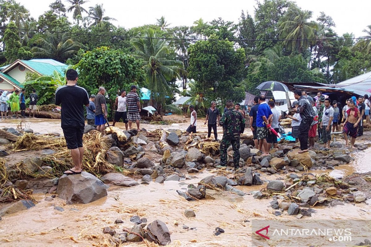 Banjir bandang mengakibatkan satu orang meninggal di Sangihe