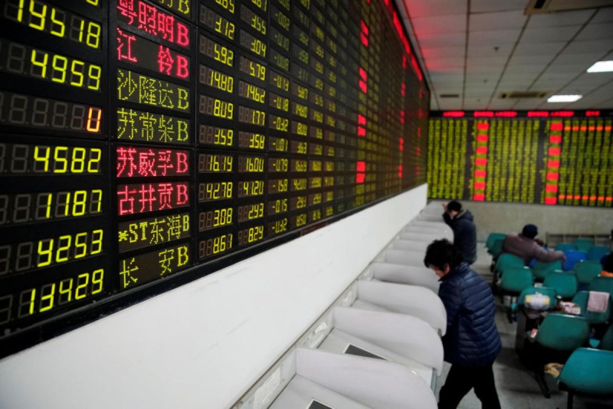 Bursa Saham China dibuka melemah, ikuti kejatuhan pasar utama global