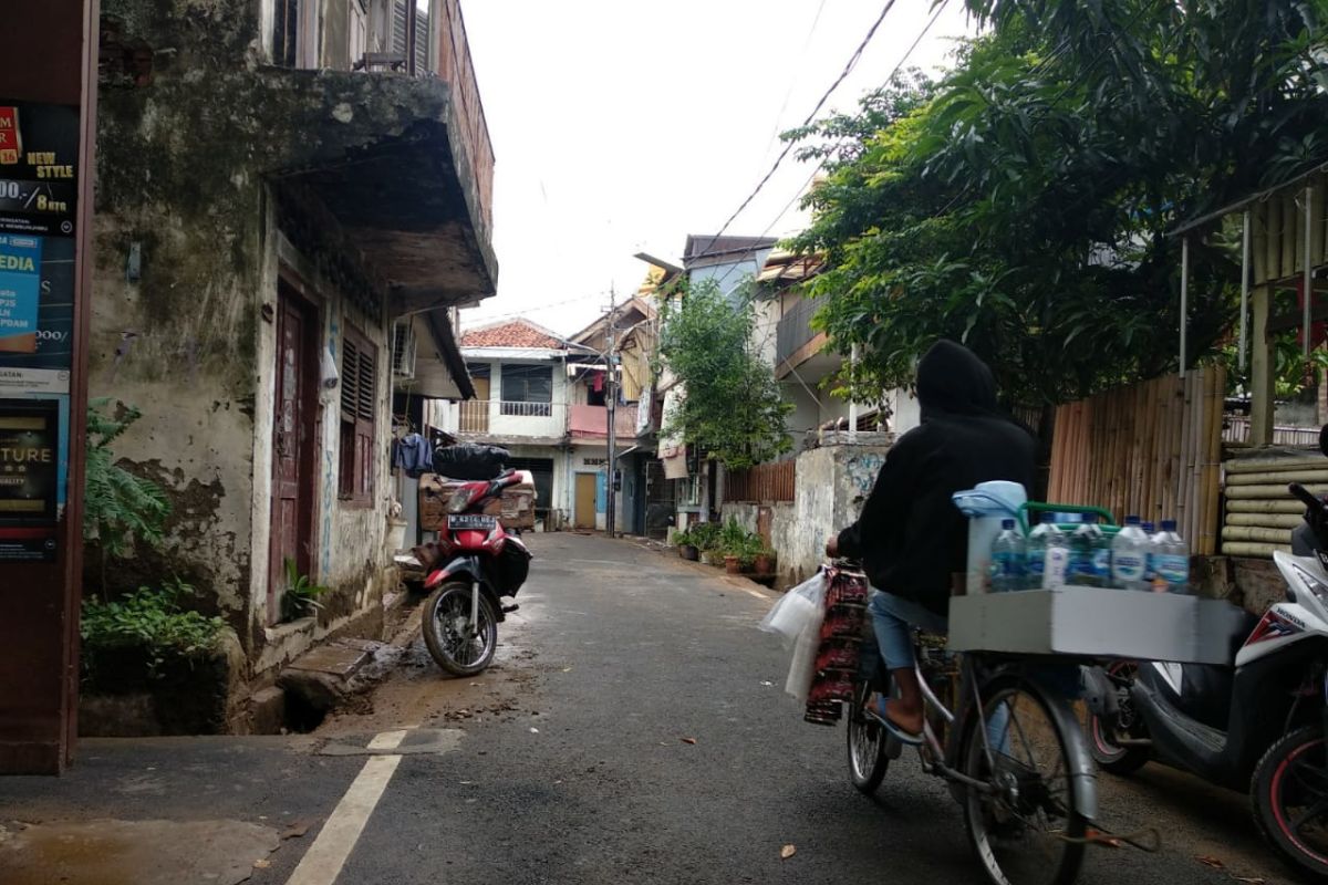 Banjir di kawasan Pasar Baru surut, warga mulai beraktivitas normal