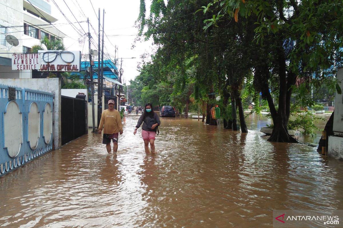 Indef: lima sektor ekonomi kena imbas banjir di Jabodetabek