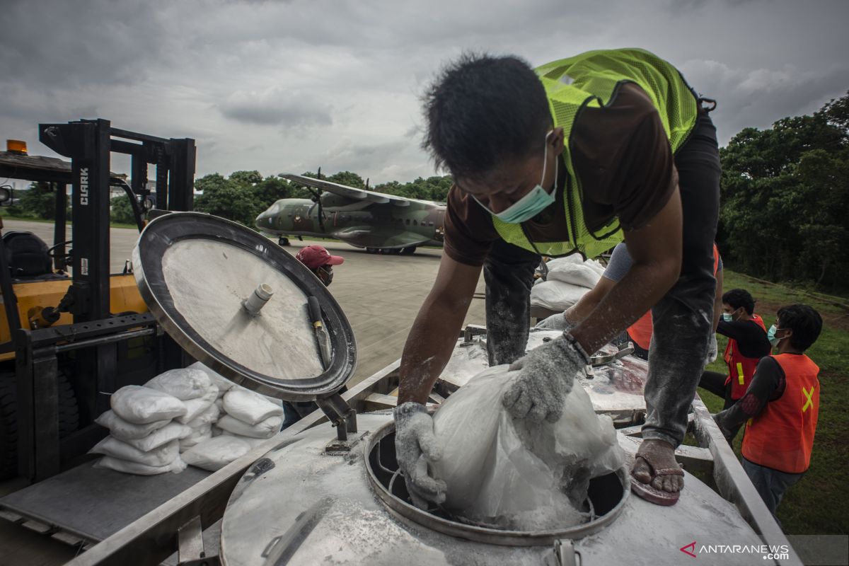 Senin, BMKG: Jakarta berpotensi hujan, petir dan angin kencang