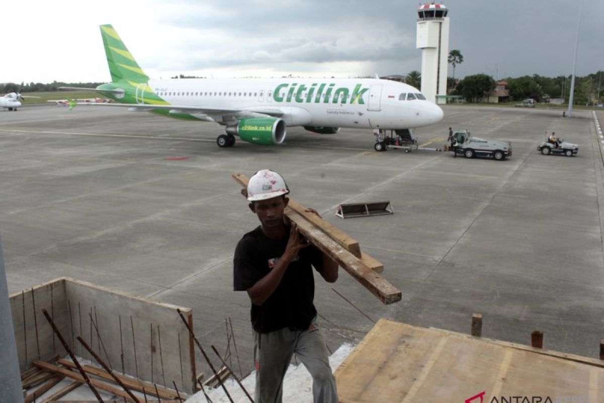 Bandara Hang Nadim Riau kembali beroperasi normal