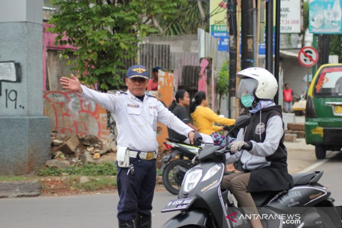 Dishub pastikan jalan Kota Tangerang kembali lancar setelah banjir surut