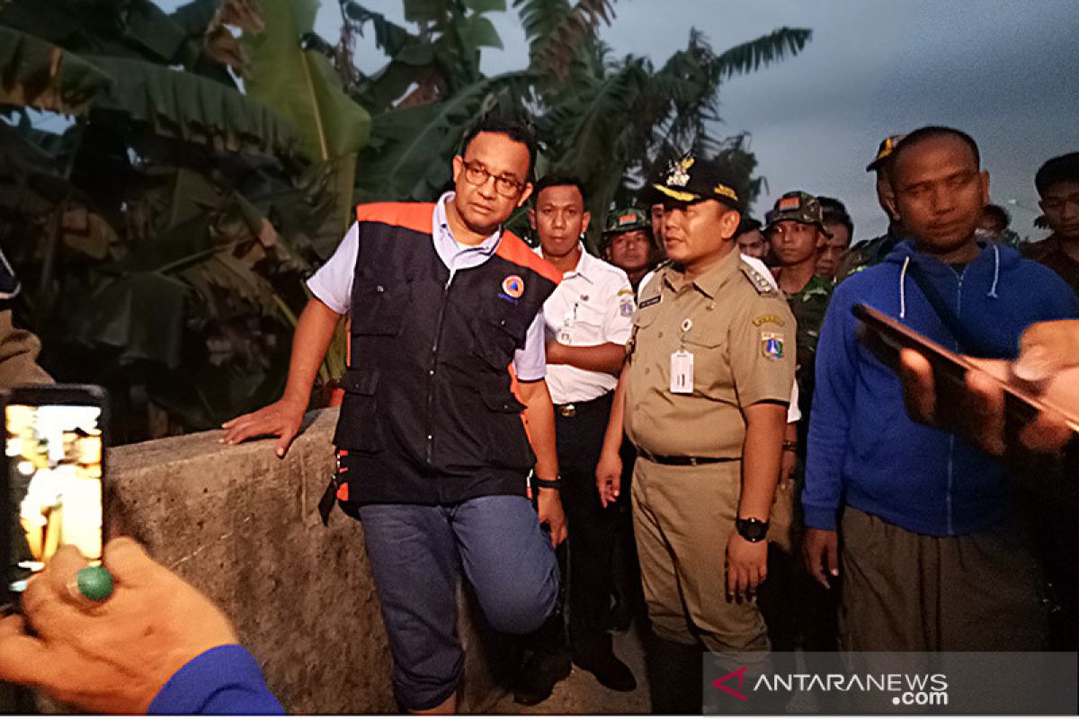 Anies tunggu perintah resmi penetapan status bencana banjir Jakarta