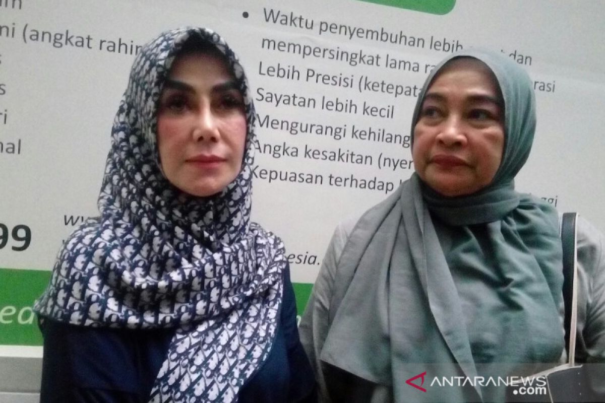 Mama Amy bahagia dikaruniai cucu kembar