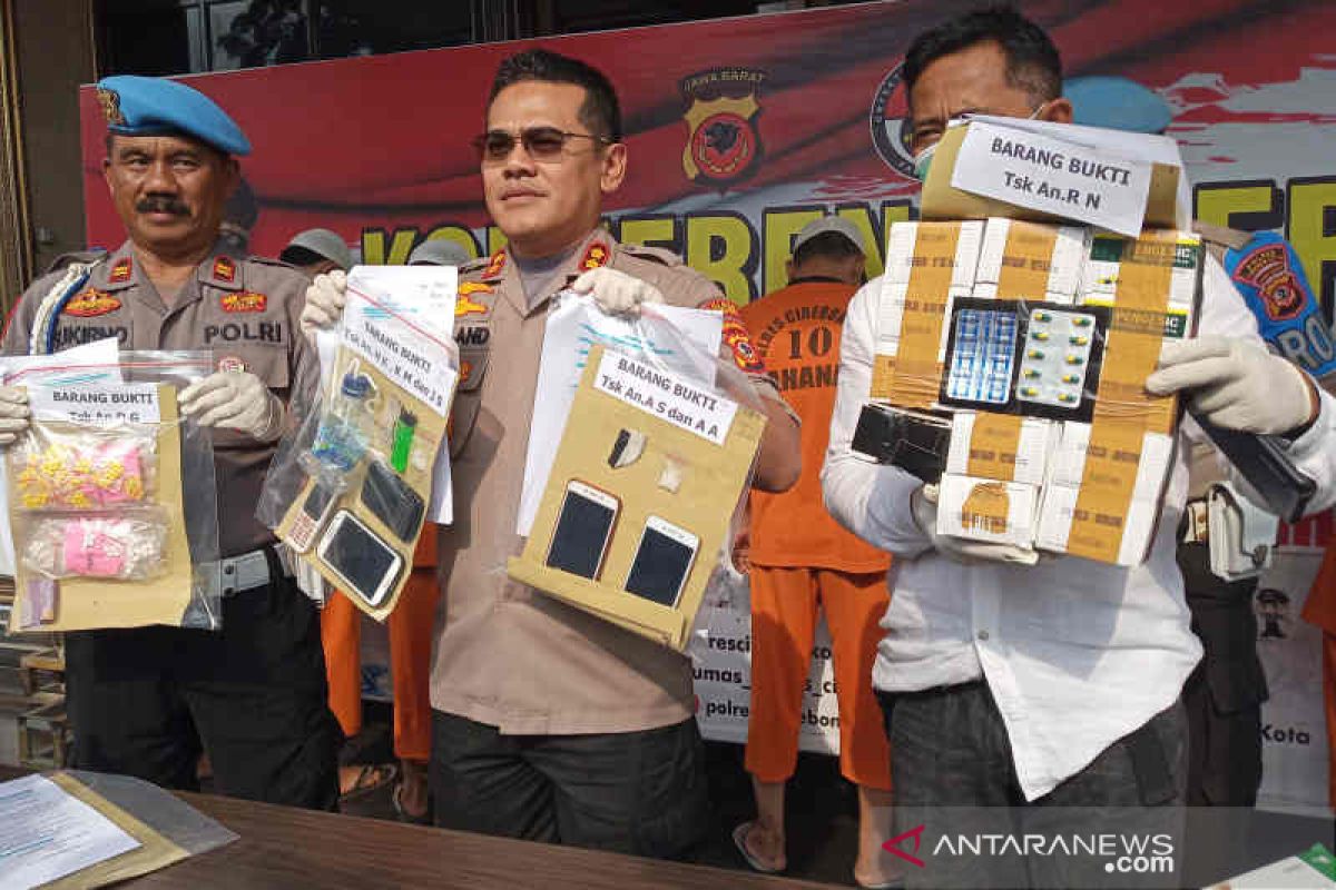 Polisi Cirebon tangkap enam pengedar narkoba