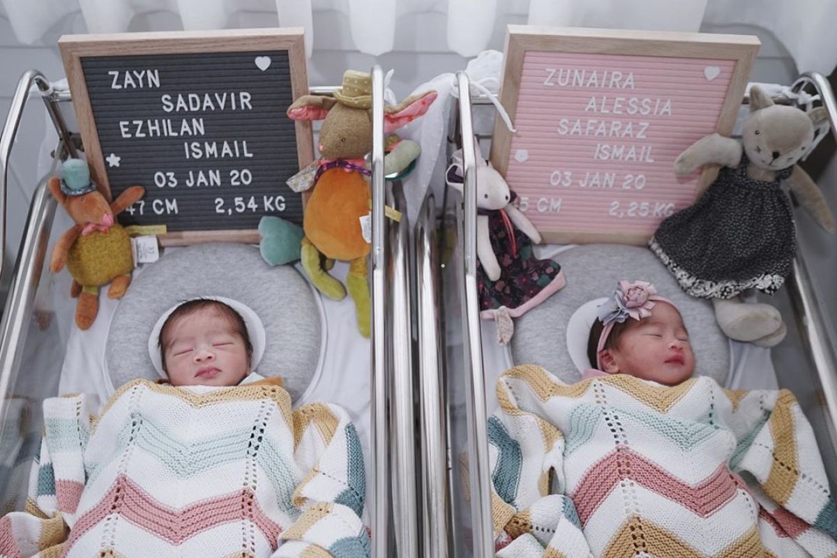 Syahnaz adik kandung Raffi Ahmad lahirkan anak kembar