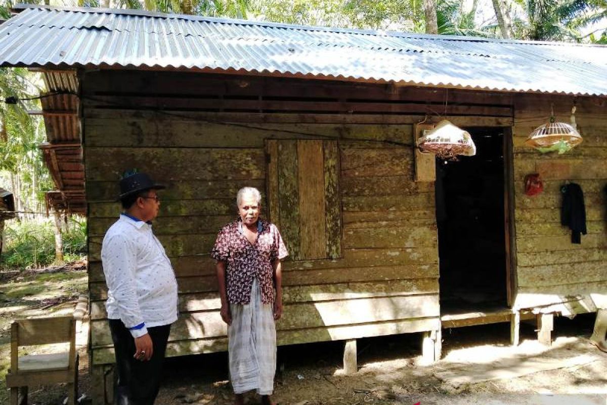 Aceh Barat bangun 95 unit rumah warga miskin