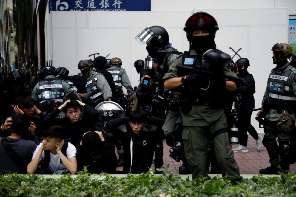 Kepala baru kantor penghubung  berharap Hong Kong kembali pulih