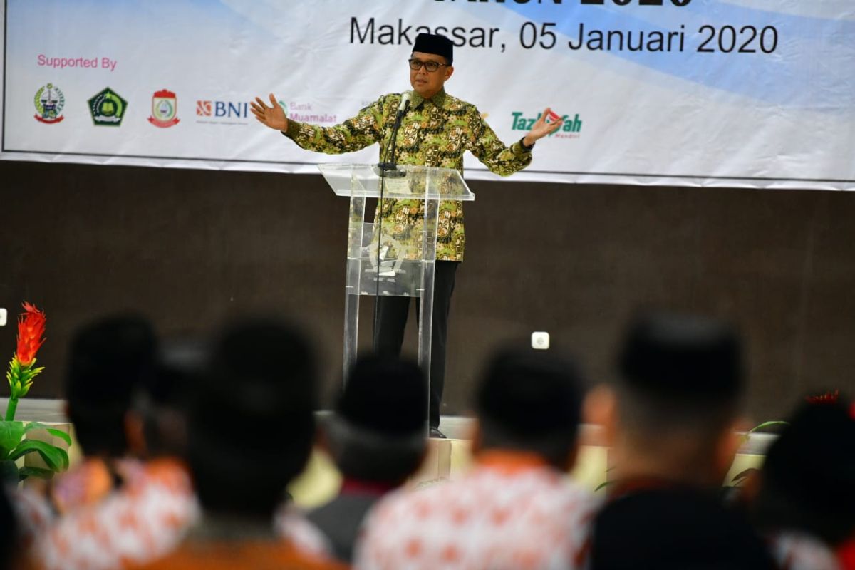 Gubernur Sulsel minta kemenag lawan politik uang