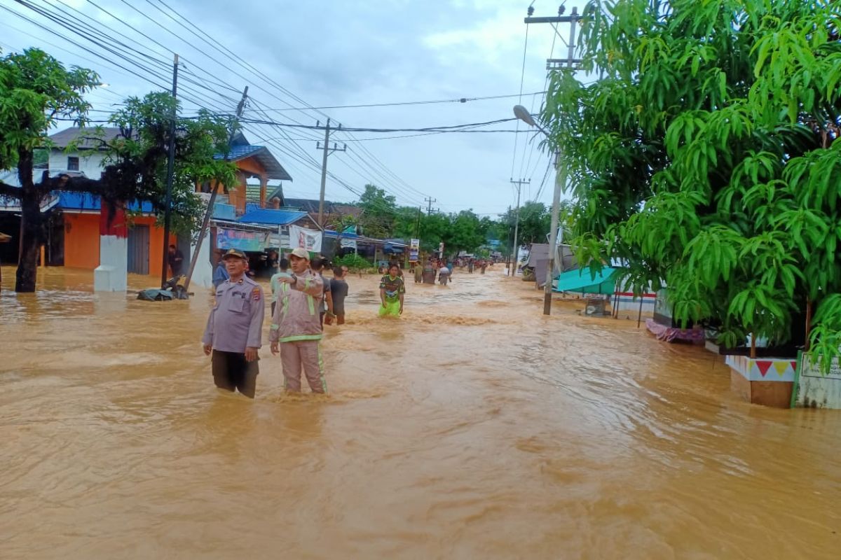 Ratusan rumah di Banjarbaru terendam