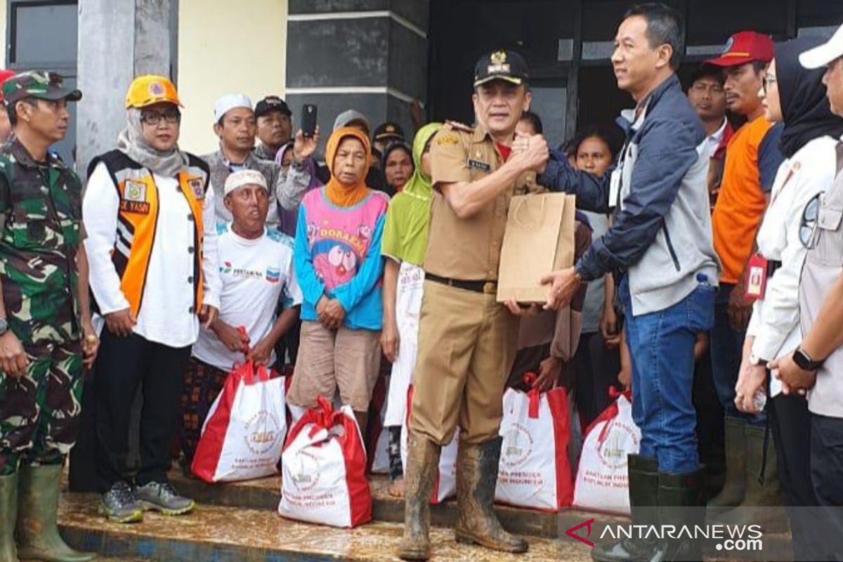 Presiden Jokowi kirim bantuan 6.000 paket sembako ke Kecamatan Sukajaya