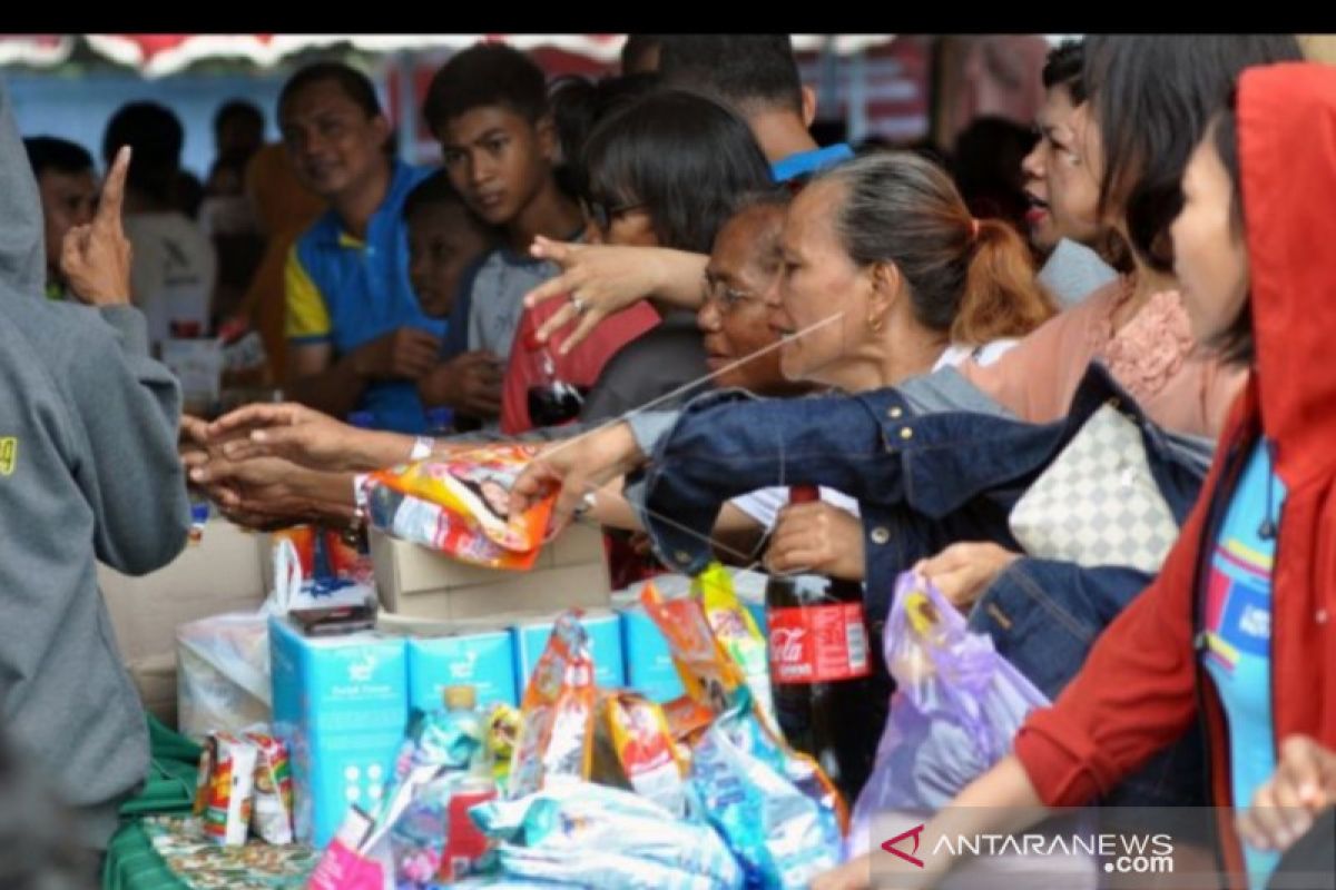 Disperindag Sulawesi Utara lakukan pasar murah Natal 2020