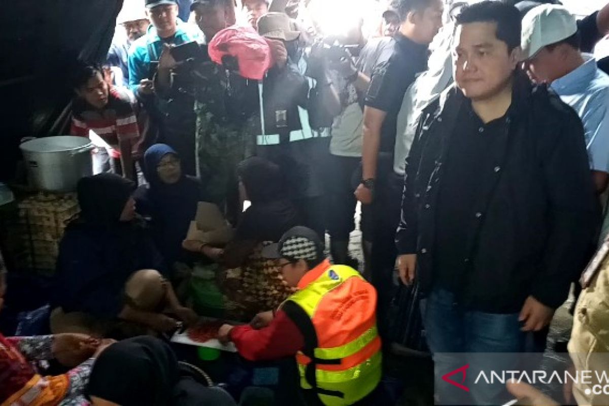 Menteri BUMN gelar rapat evaluasi bantuan dan waspada banjir