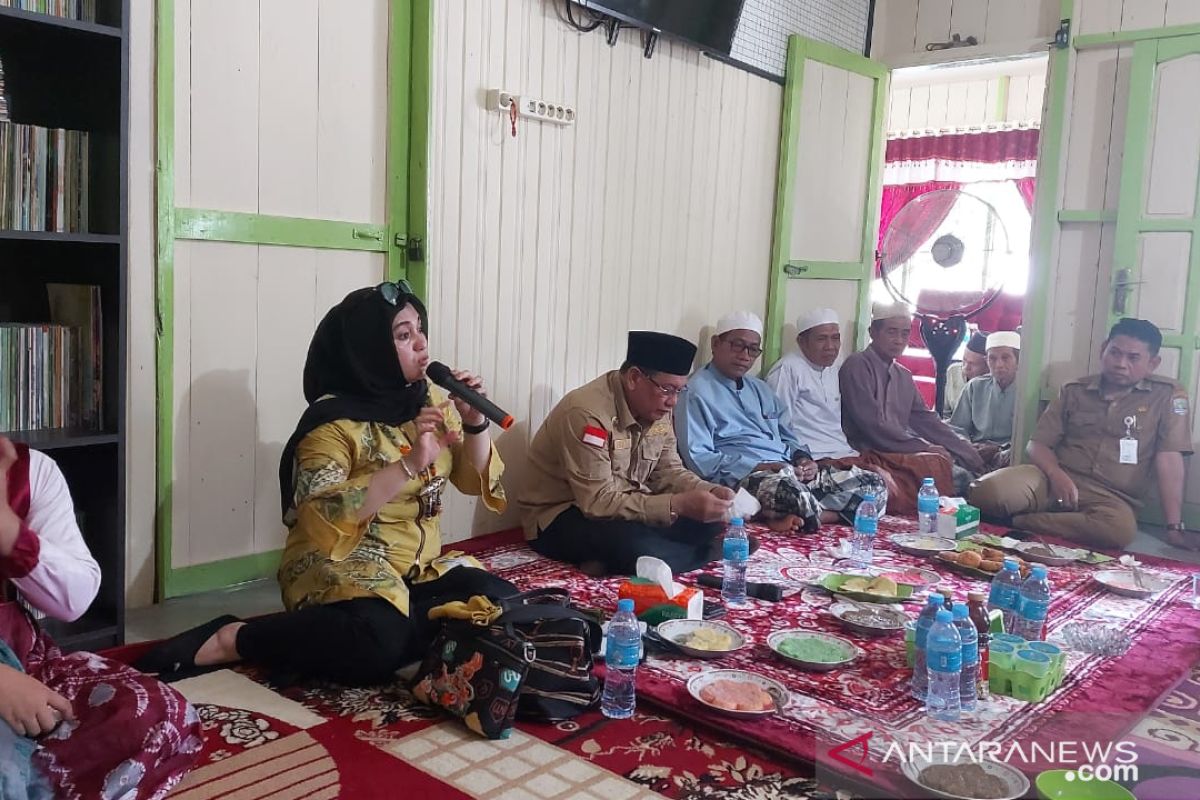 Bupati temu wicara bersama warga Tanah Rata