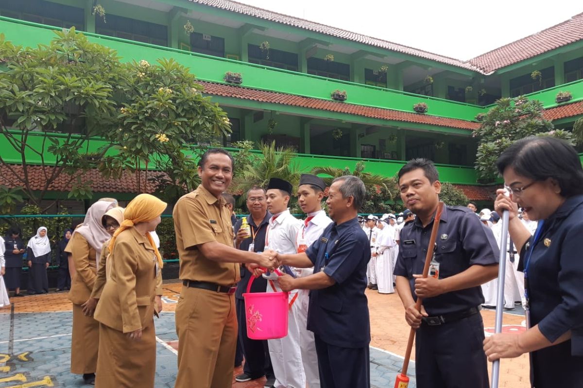 Disdik DKI pastikan seluruh sekolah siap terima siswa pascabanjir