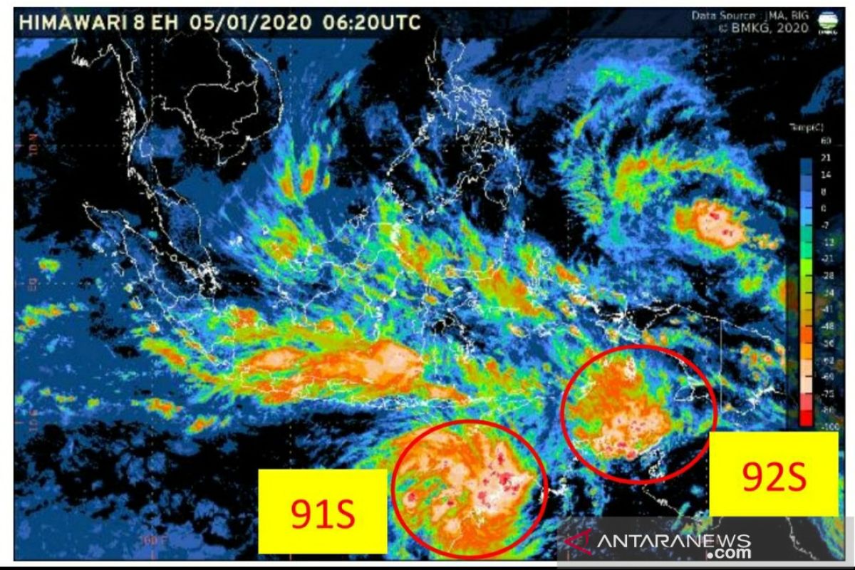 Bibit siklon tropis tumbuh di Samudra Hindia, gelombang tinggi berpeluang di Kepulauan Nias hingga barat Mentawai