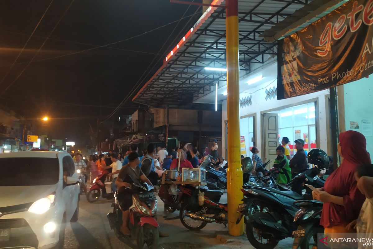 Seorang wanita di Medan tewas gantung diri di atap minimarket