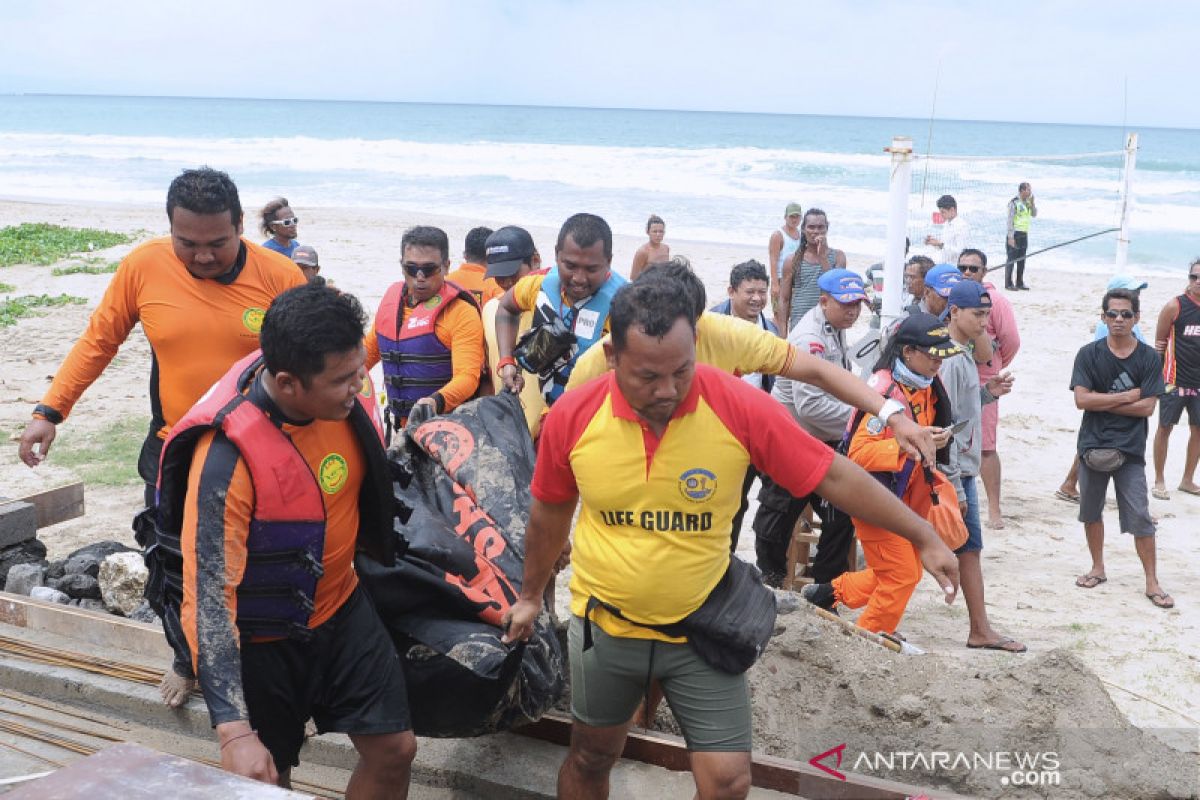 Tim SAR berhasil evakuasi jenazah wisatawan korban tenggelam di Badung