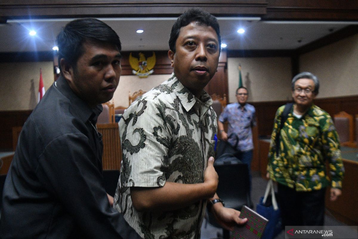PT Jakarta jatuhkan vonis 1 tahun pada mantan Ketum PPP, Romahurmuziy