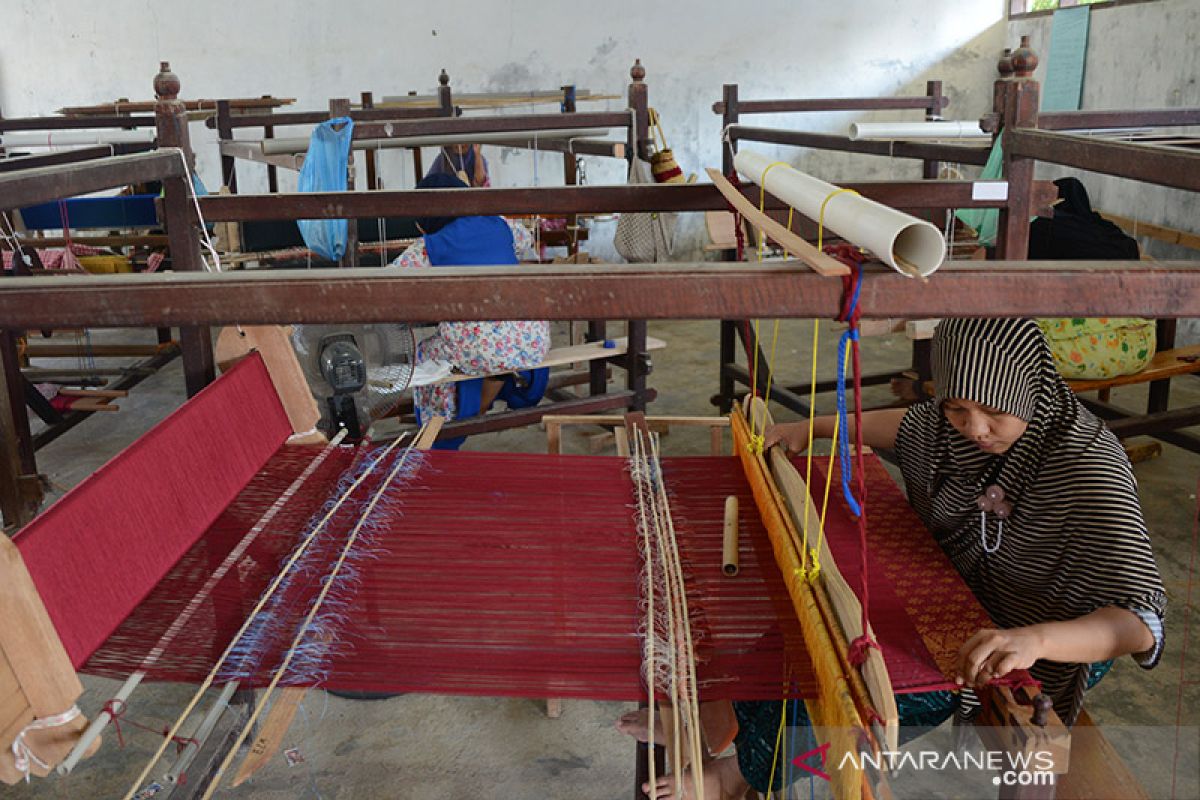 Songket Aceh kesulitan pemasaran