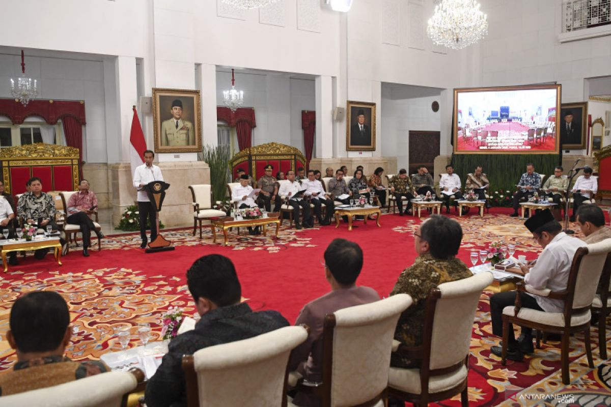 Presiden minta seluruh jajaran turun ke lapangan atasi banjir