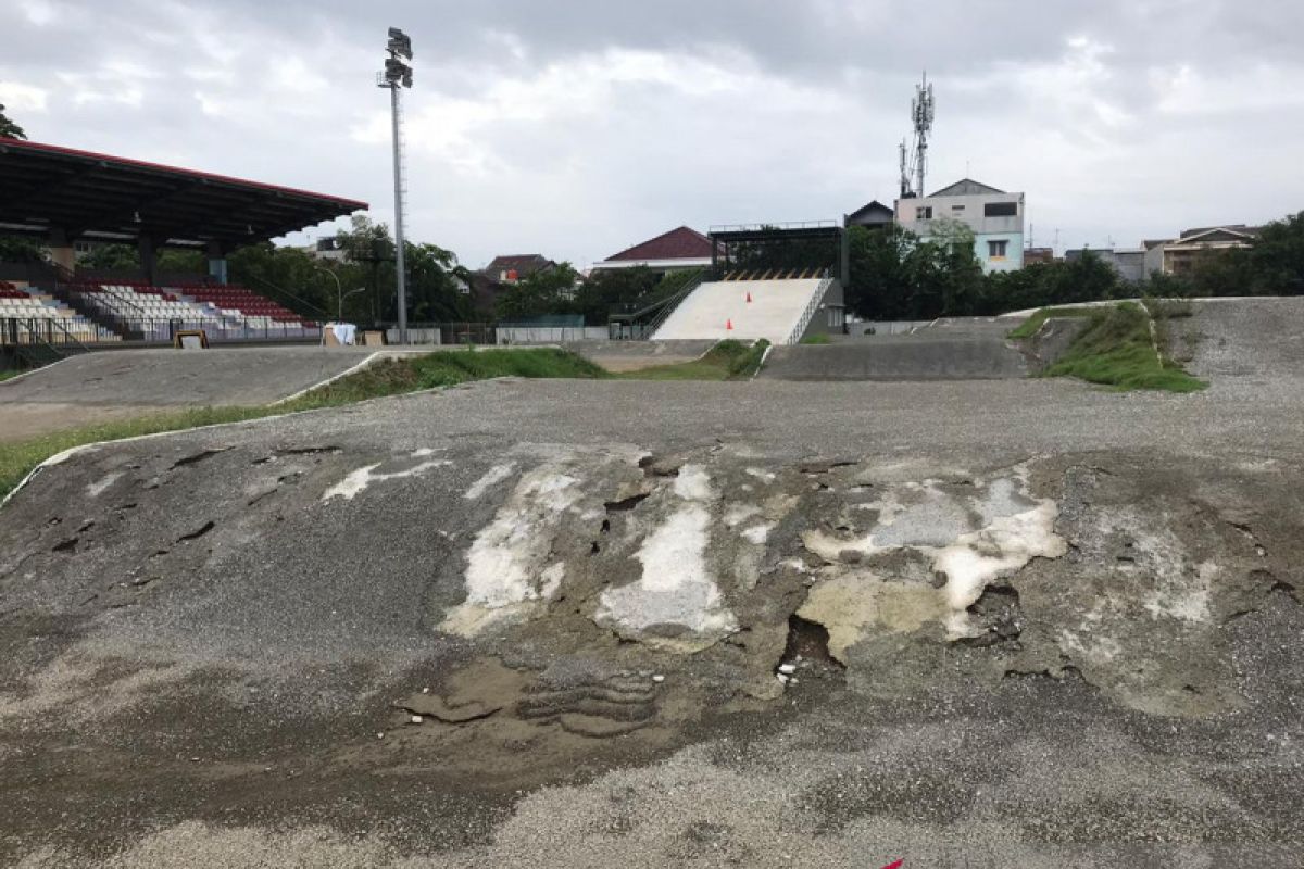 Trek BMX rusak terendam banjir, tim balap sepeda cari tempat baru