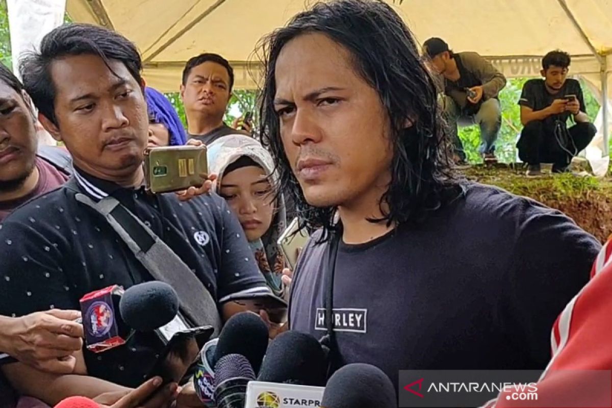 Ria Irawan usir suami jika menangisi kondisinya