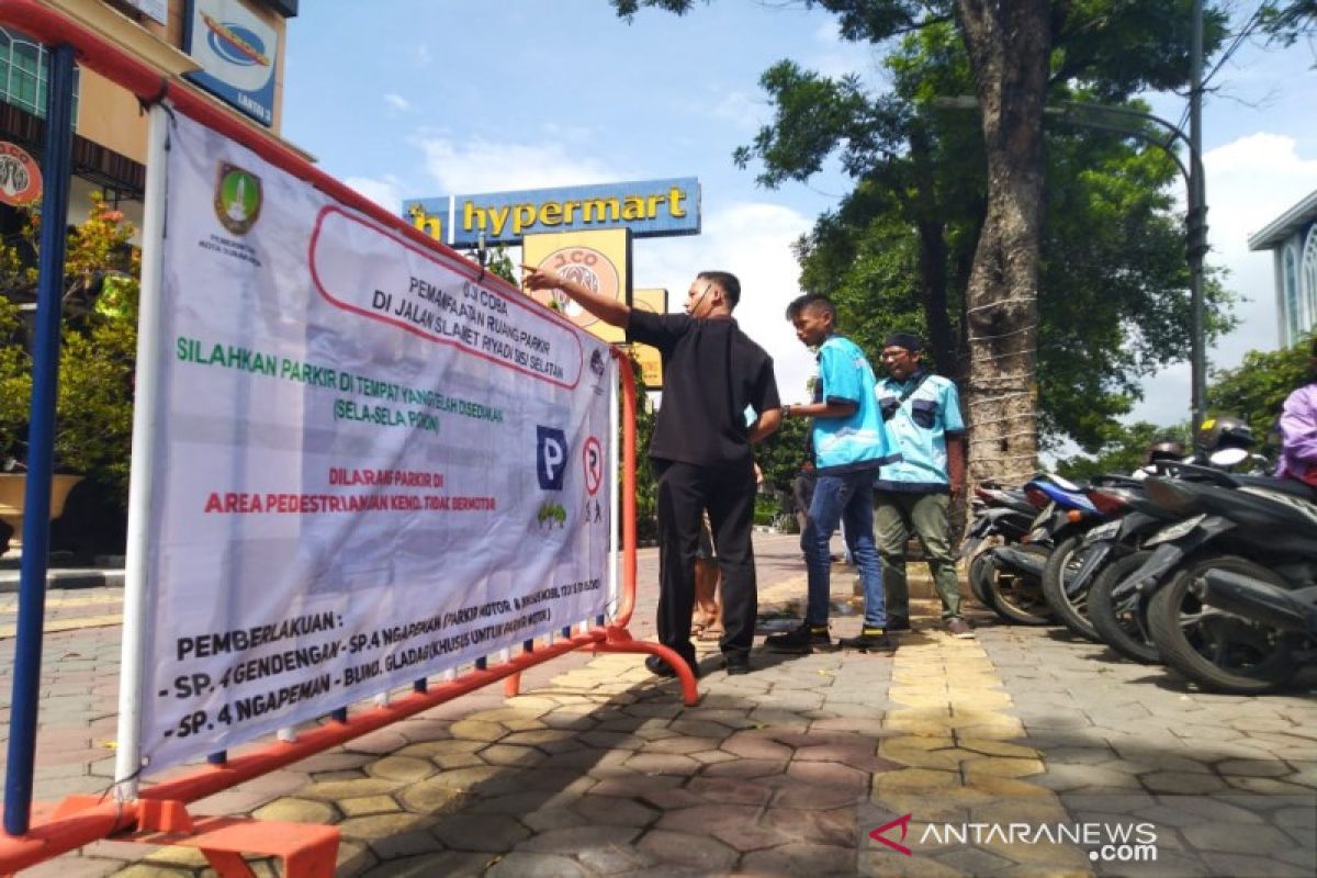 Kurangi keruwetan, Dishub uji coba areal parkir di Citywalk Solo