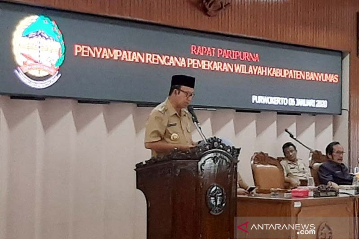 Bupati sampaikan rencana pemekaran wilayah Kabupaten Banyumas ke DPRD