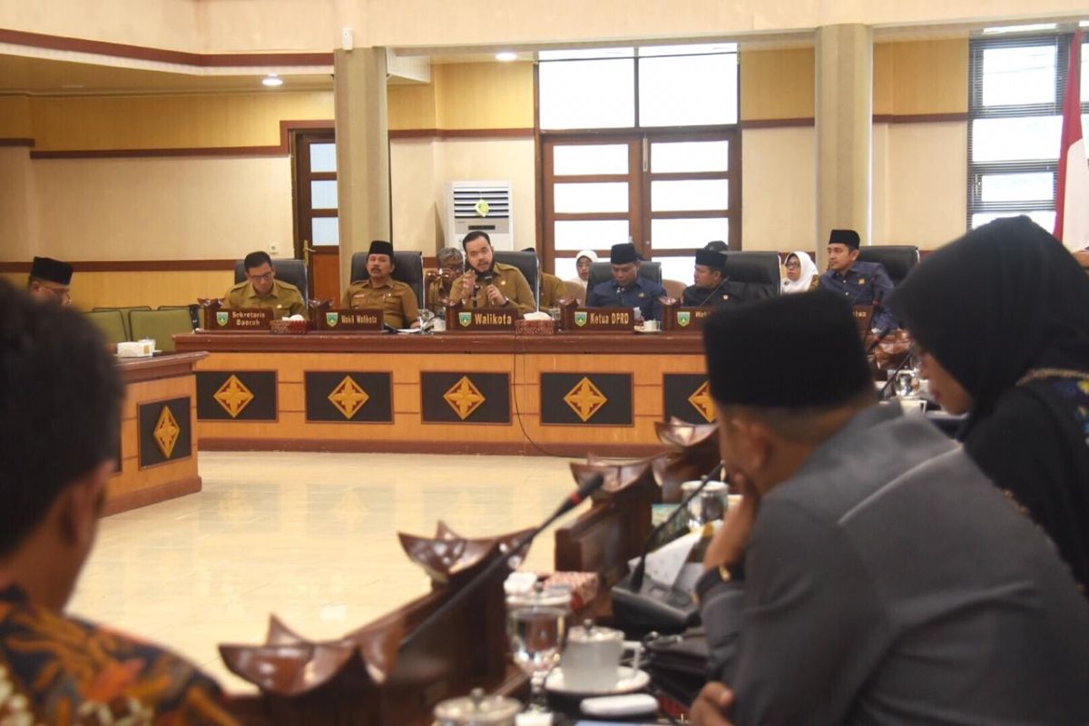 Wali Kota usulkan Padang Panjang miliki Perda yang mengatur beasiswa